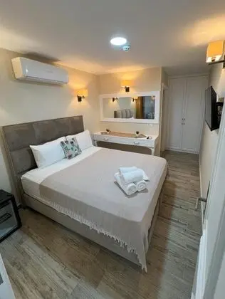 EKSİ 1. KAT