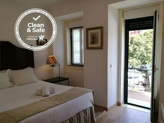 City Tek Büyük Yataklı Oda