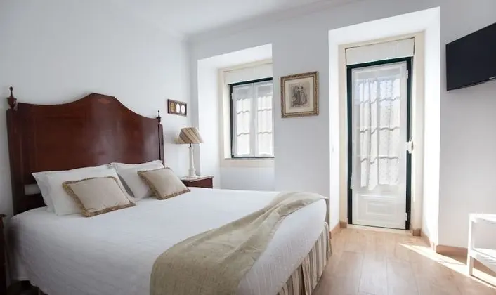 City Tek Büyük Yataklı Oda