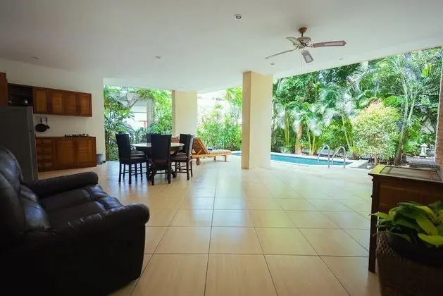 Family Villa, 2 Yatak Odası, Mutfak, Havuz Kenarı