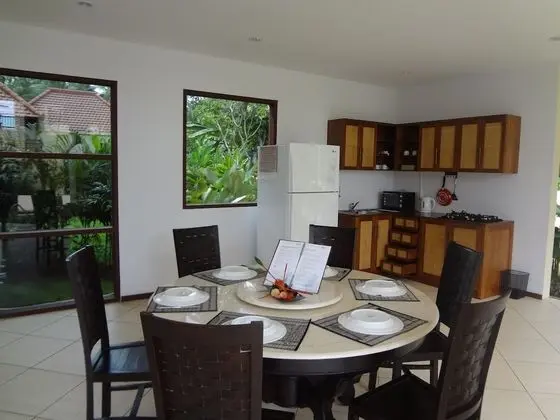 Family Villa, 3 Yatak Odası, Kişiye Özel Havuzlu