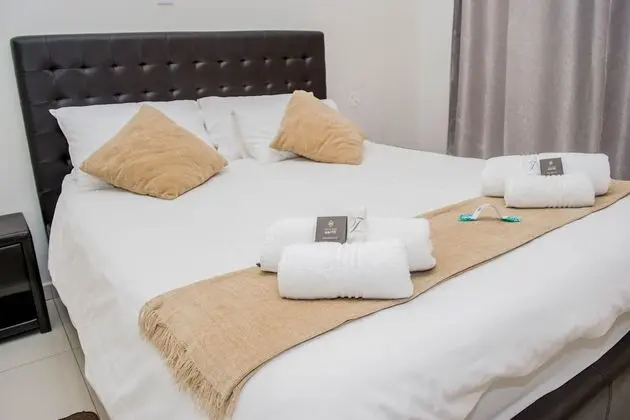 Luxury Tek Büyük Yataklı Oda