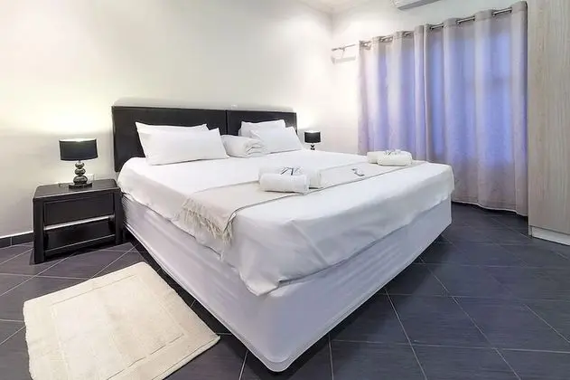 Luxury Tek Büyük Yataklı Oda