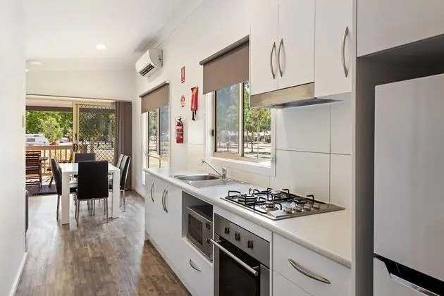 Superior Kulübe (Sleeps 5-6)
