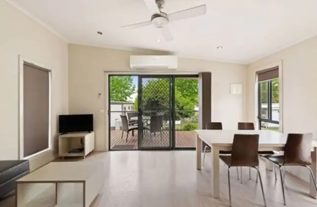 Deluxe Kulübe (Sleeps 4)
