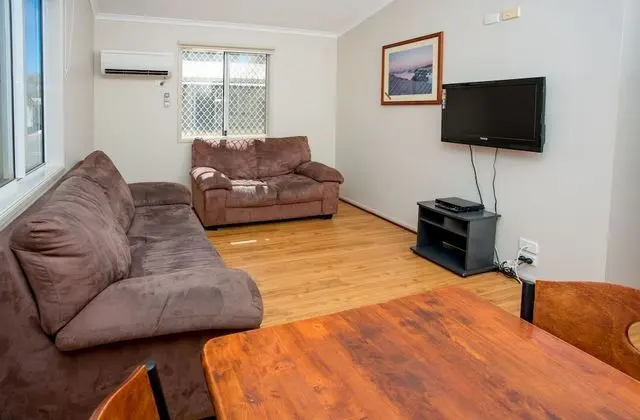 Superior Kulübe (Sleeps 4)