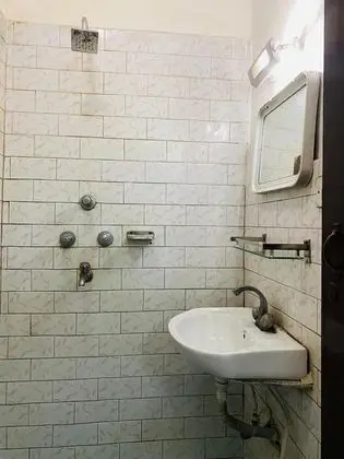 Üç Kişilik Oda