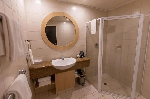 Deluxe Oda, 1 En Büyük (King) Boy Yatak ve Çekyat (Spa)