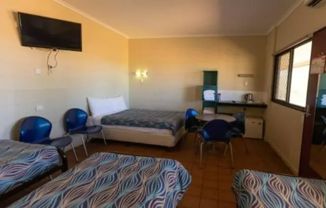 Dört Kişilik Oda (Budget Lodge)