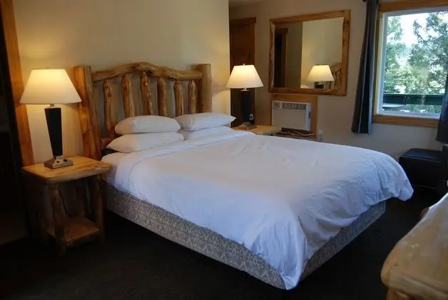 Standard Oda, 1 Büyük (Queen) Boy Yatak, Balkon, Dağ Manzaralı
