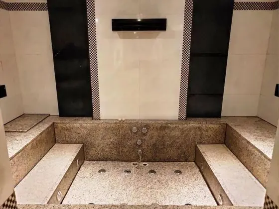 Business Tek Büyük Yataklı Oda