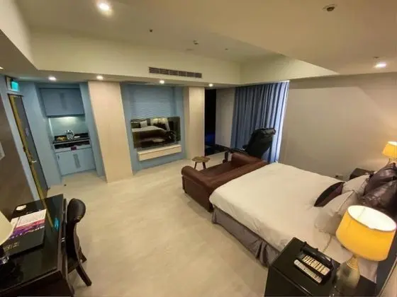 Deluxe Tek Büyük Yataklı Oda