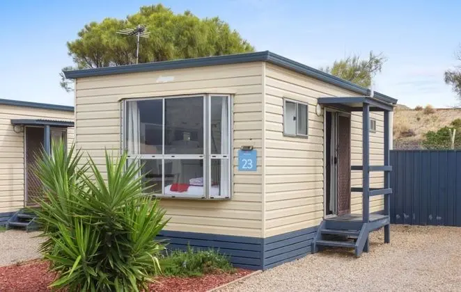 Economy Kulübe (Sleeps 4)