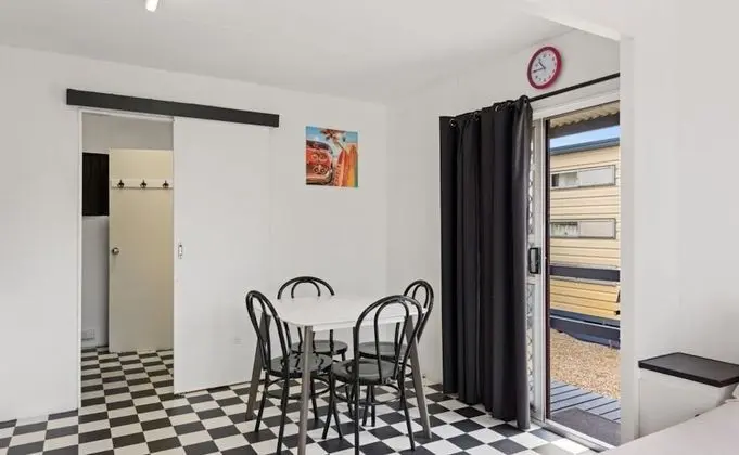 Economy Kulübe (Sleeps 4)
