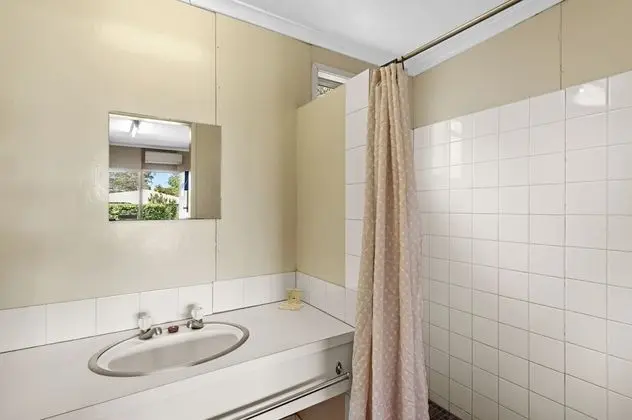 Standard Tek Büyük Yataklı Oda (Motel)