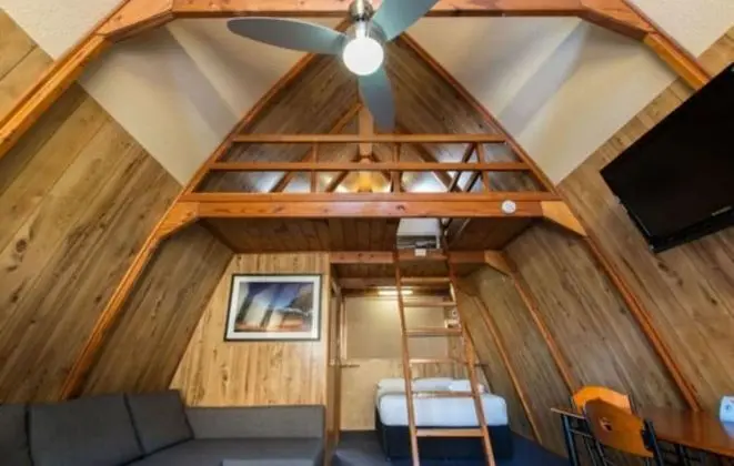 Standard Kulübe (A-Frame Cabin)