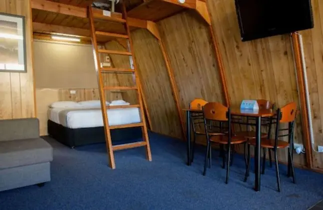 Standard Kulübe (A-Frame Cabin)