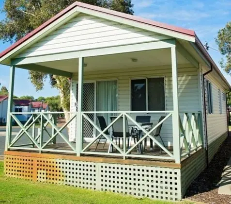 Deluxe Kulübe (Sleeps 4)