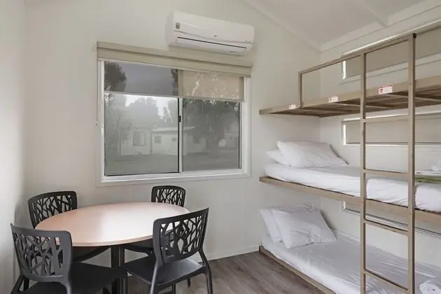 Standard Kulübe (Sleeps 4)