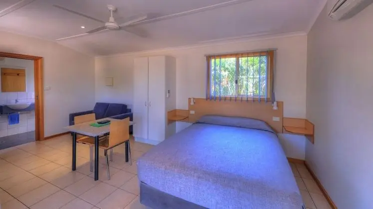 Standard Kulübe (Elevated Studio - Sleeps 2)