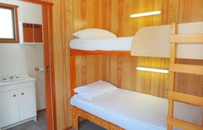 Economy Studio Cabin - Sleeps 4