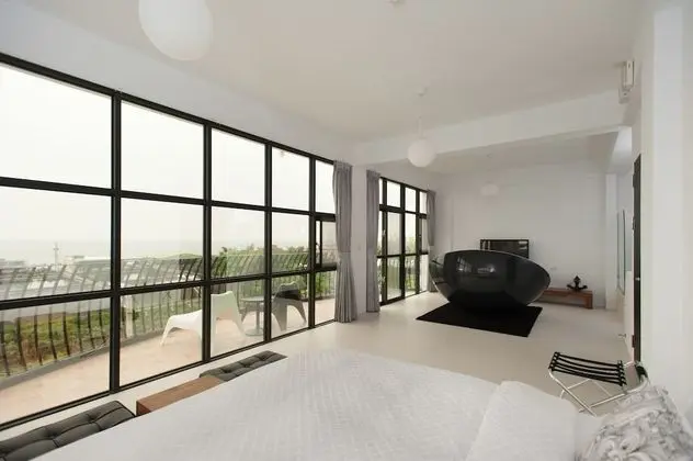 Luxury Tek Büyük Yataklı Oda, 1 Büyük (Queen) Boy Yatak, Balkon, Denize Bakan