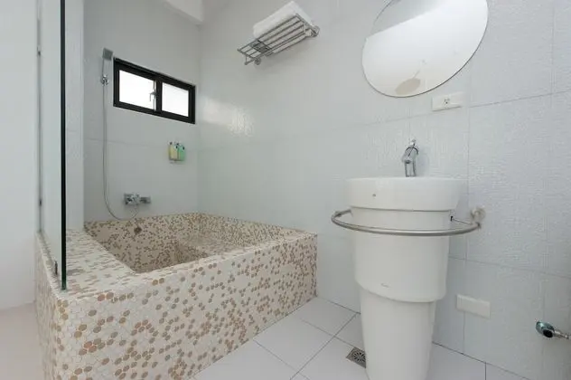 Luxury Tek Büyük Yataklı Oda, 1 Büyük (Queen) Boy Yatak, Balkon, Denize Bakan
