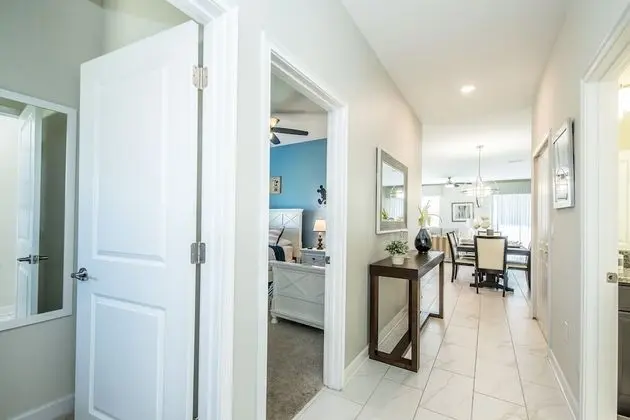 Ev