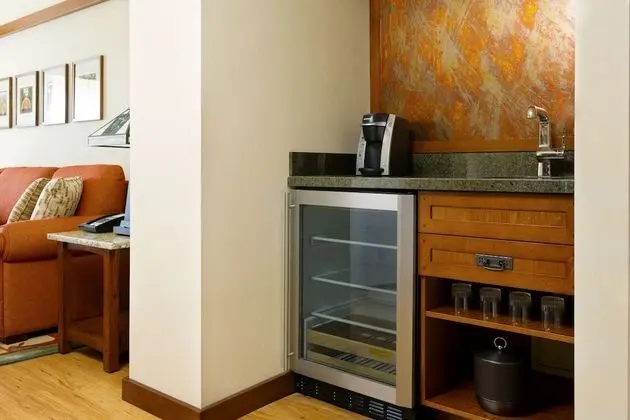 Artisan One Bedroom Suite