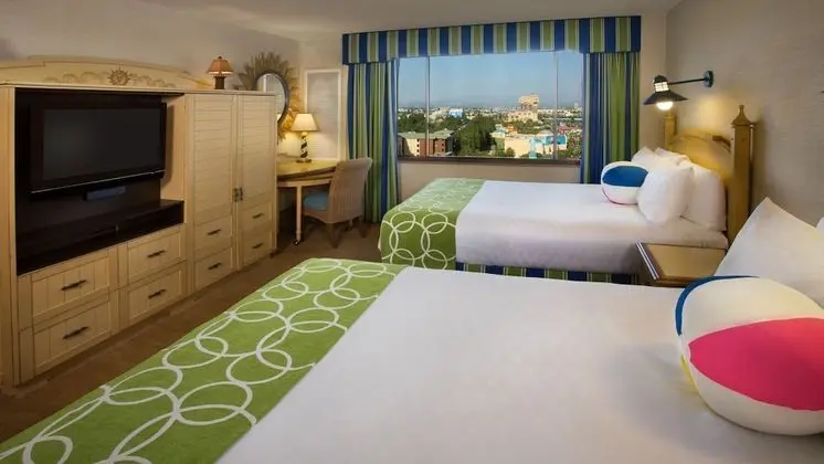 Premium Oda (Upper Level Theme Park View)