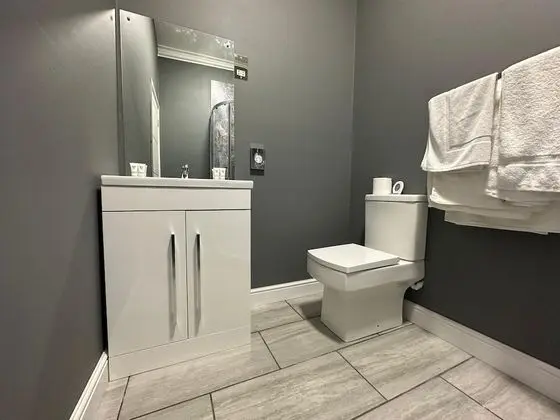 Superior Süit, Banyolu/Duşlu