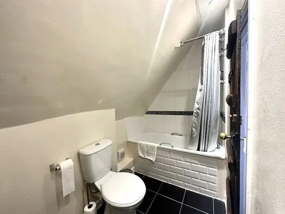 Superior Tek Büyük Yataklı Oda, Banyolu/Duşlu