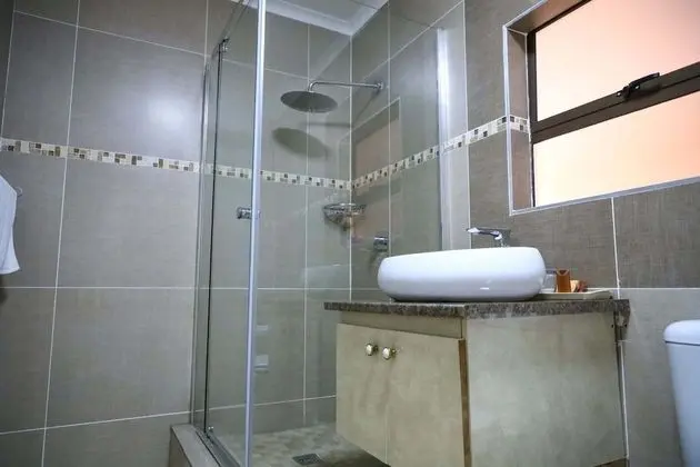 Exclusive Tek Büyük Yataklı Oda