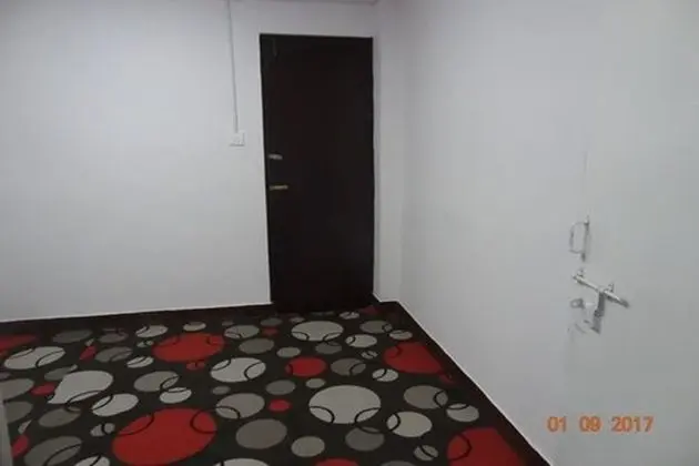 Comfort Tek Büyük Yataklı Oda, Ortak Banyo