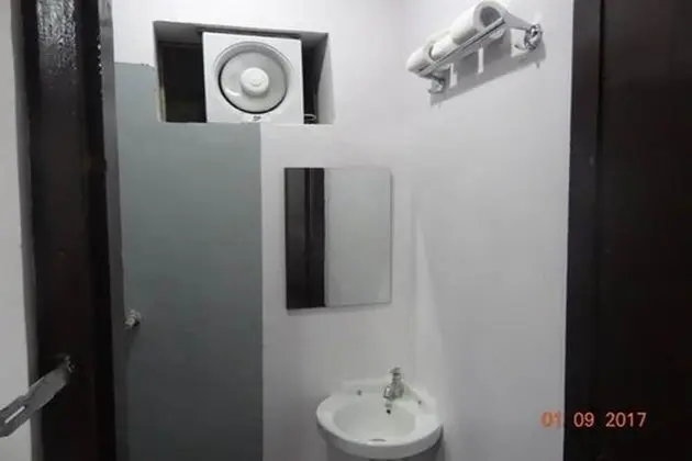 Comfort Tek Büyük Yataklı Oda, Ortak Banyo