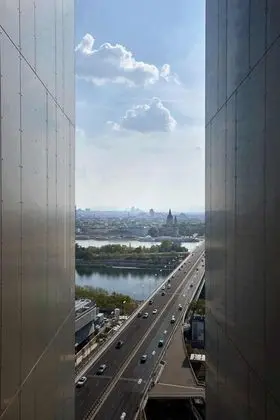 Superior Stüdyo, Engellilere Uygun