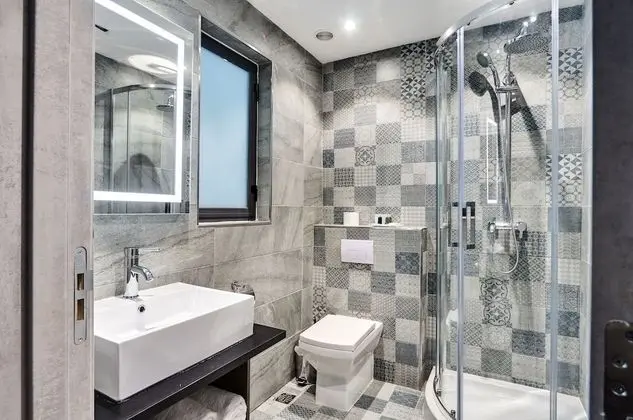 Deluxe Tek Büyük veya İki Ayrı Yataklı Oda, Balkon