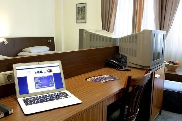 Budget Single Room