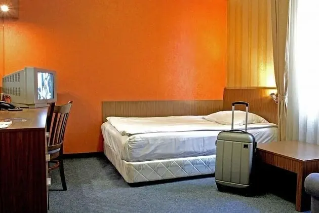 Budget Single Room