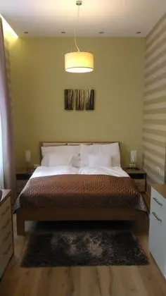 Tek Büyük Yataklı Oda, 1 Büyük (Queen) Boy Yatak