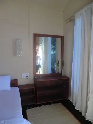 Comfort Tek Büyük Yataklı Oda, 1 Yatak Odası, Bahçe Manzaralı, Bahçeli