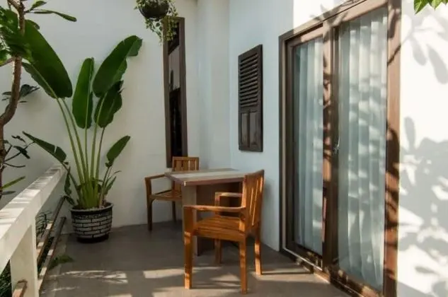Premier Oda, Balkon, Havuz Manzaralı