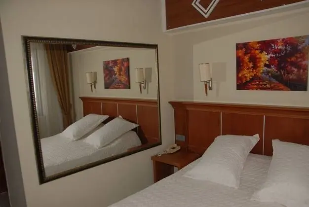 Çift Kişilik, Şehir Manzaralı