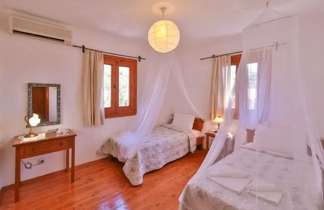 Aile Odası, Deniz Manzaralı, Balkonlu