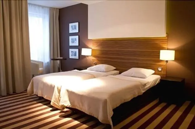 Comfort Tek Büyük veya İki Ayrı Yataklı Oda