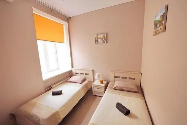 Basic İki Ayrı Yataklı Oda, Ortak Banyo