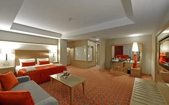 Grand Deluxe Room with Garden View