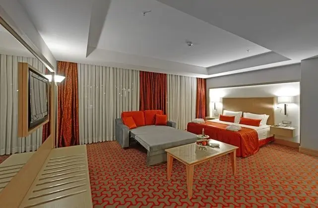Grand Deluxe Room with Garden View