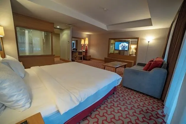 Grand Deluxe Room with Garden View