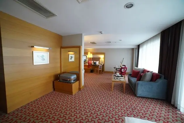 One Bedroom Suite
